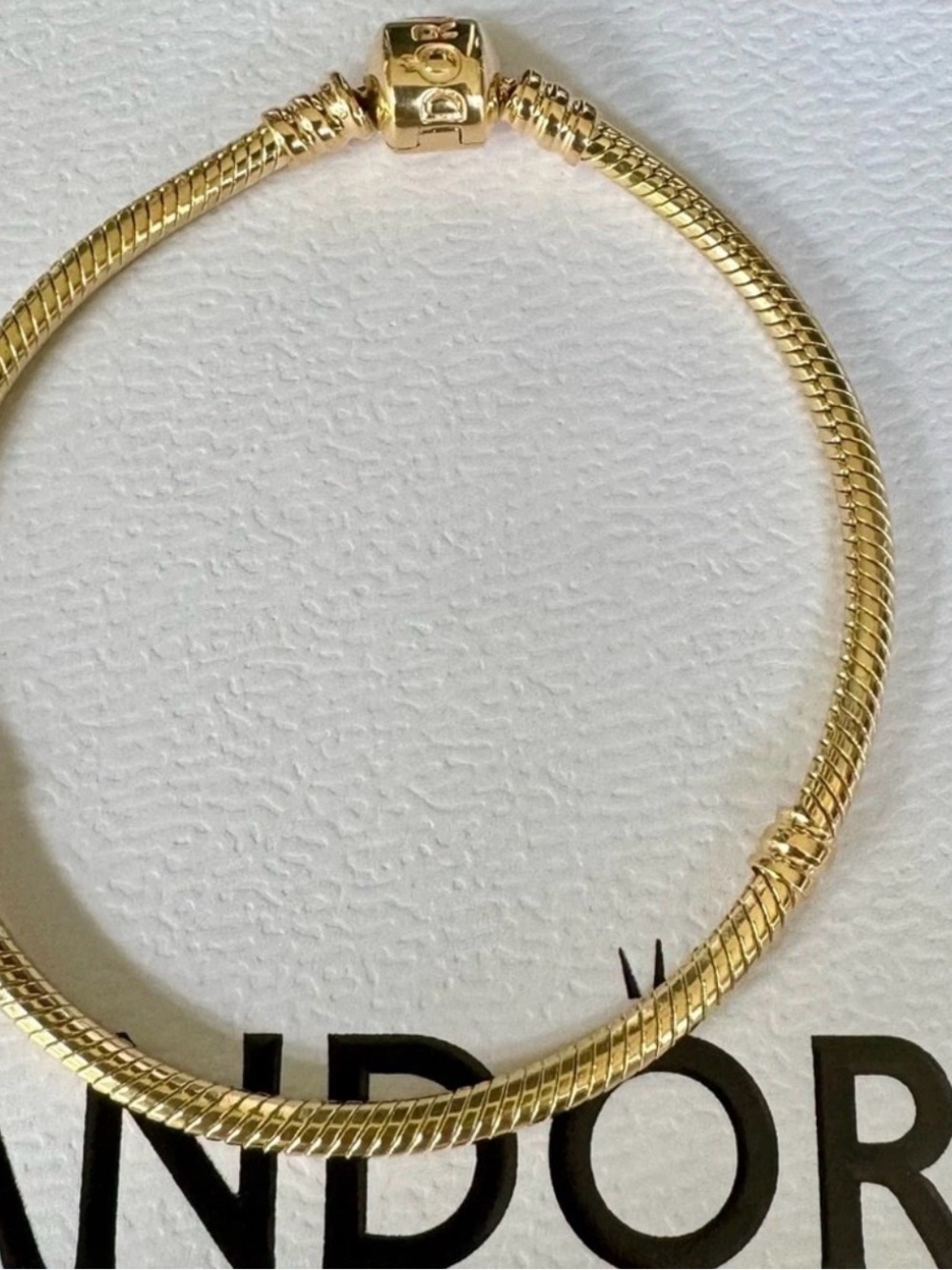100% Authentic PANDORA Moments Snake Bracelet 14k Yellow Gold 7.1”